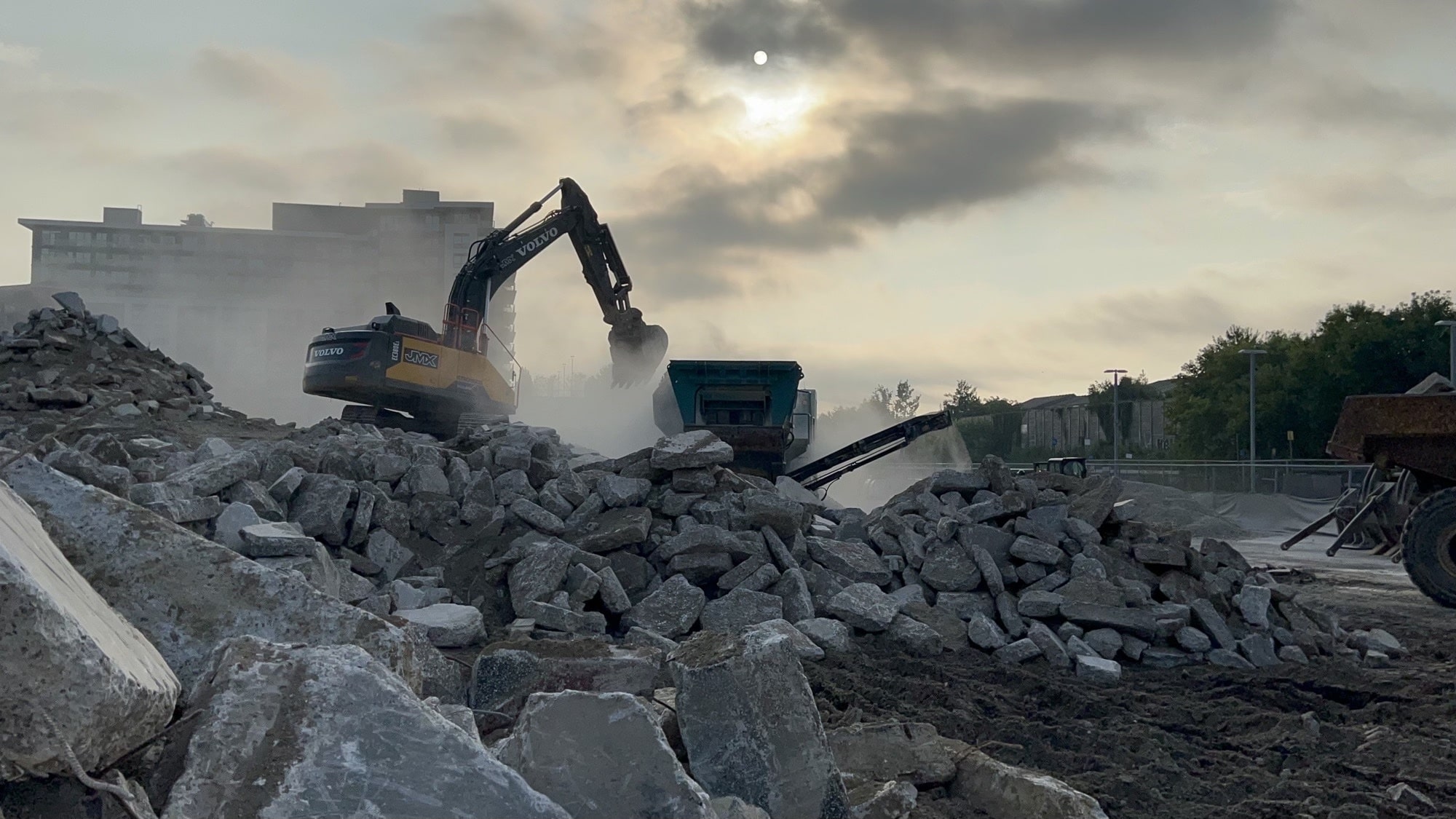 Excavation on site with Crewscope in Toronto
